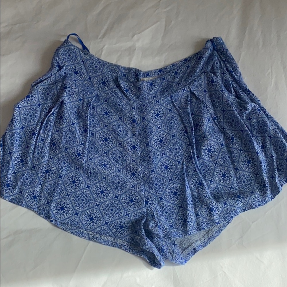 Blue patterned silk short